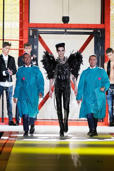 Look 43